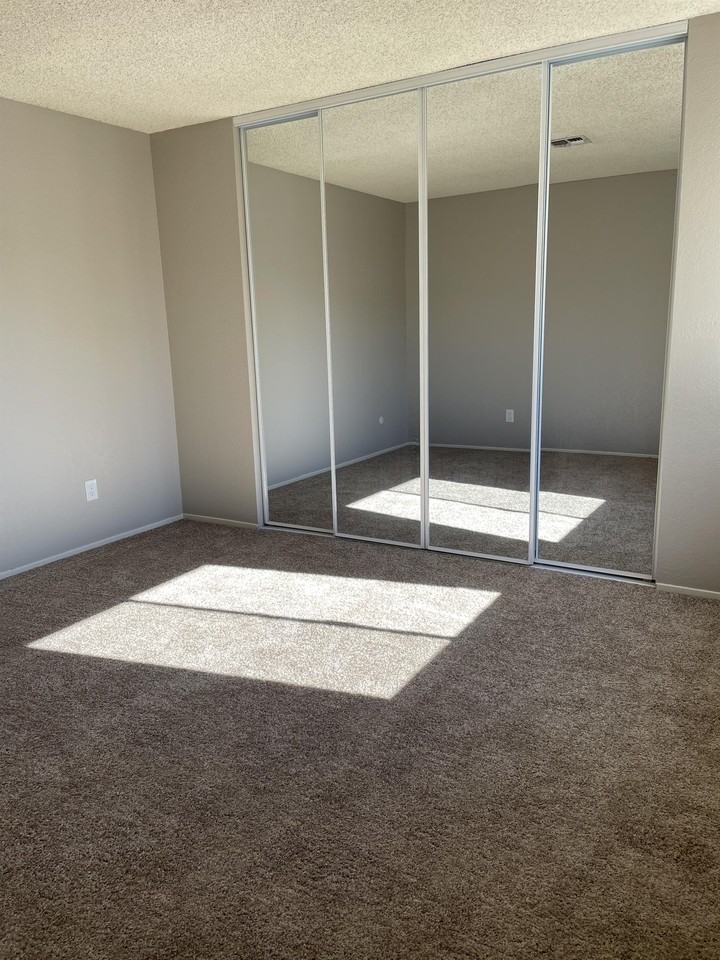 2850 Tachevah Duplex #2850 - Photo 3 of 17