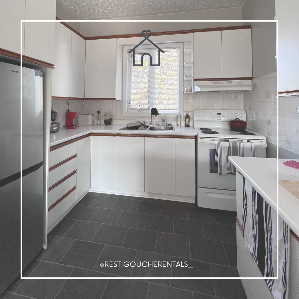 20 Duke St #1 - Photo 2 of 7