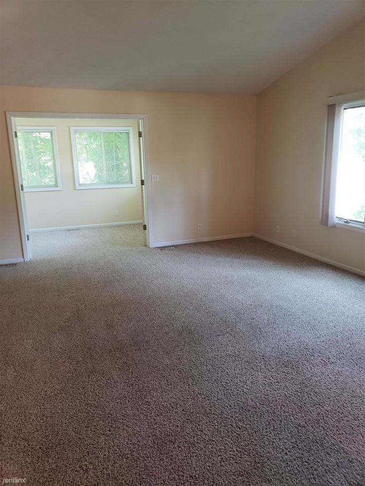 2553 120th Ave - Photo 3 of 10