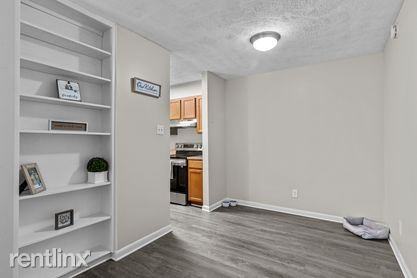 Commodore - Photo 2 of 13