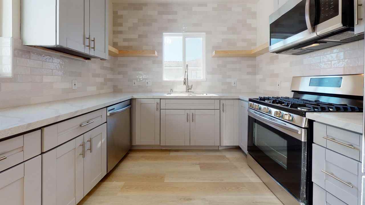 4923 Rockford Dr #4923 - Photo 4 of 18