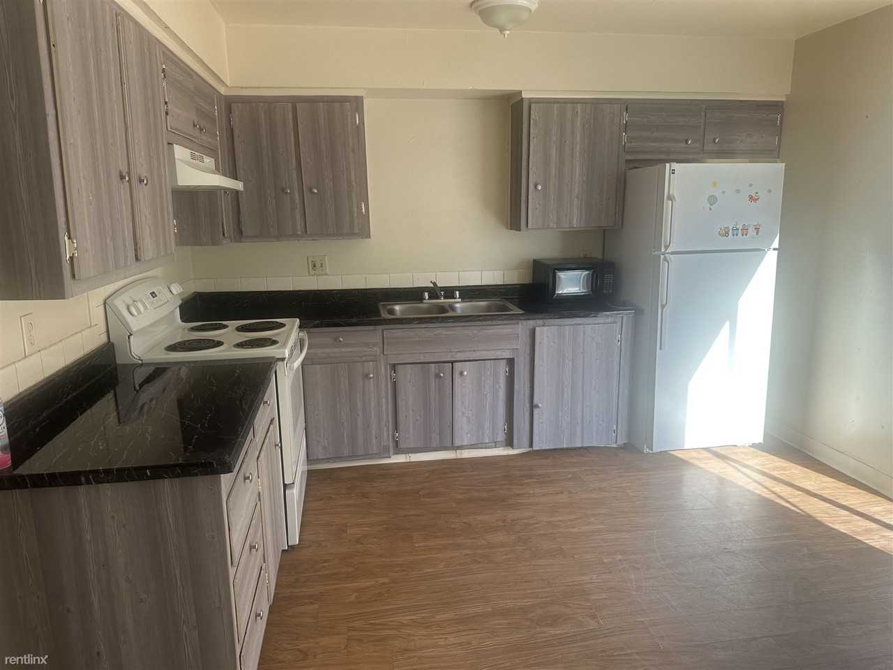 8650 Acapulco Way - Photo 2 of 9