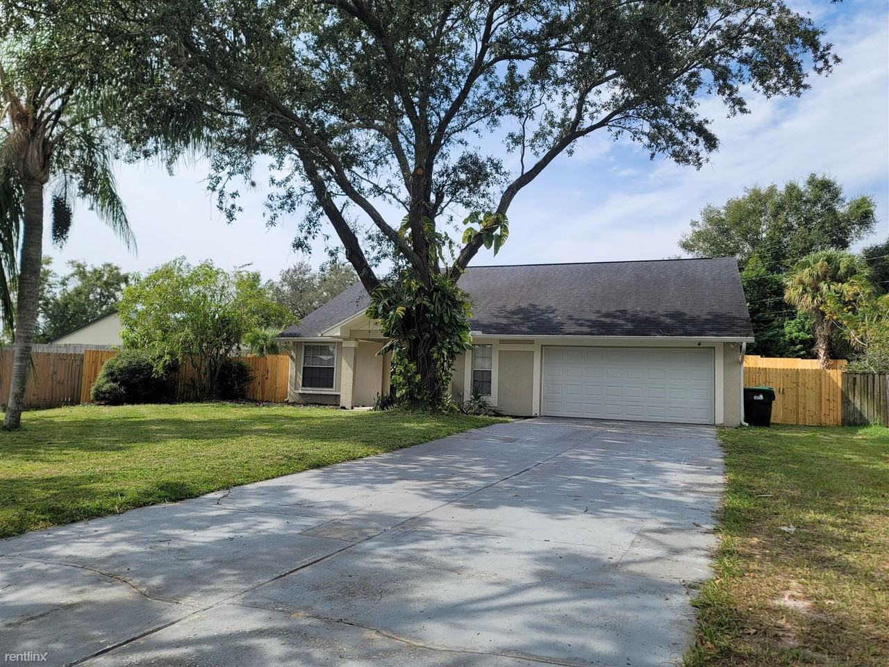 7624 Jarvis Ct - Photo 3 of 20