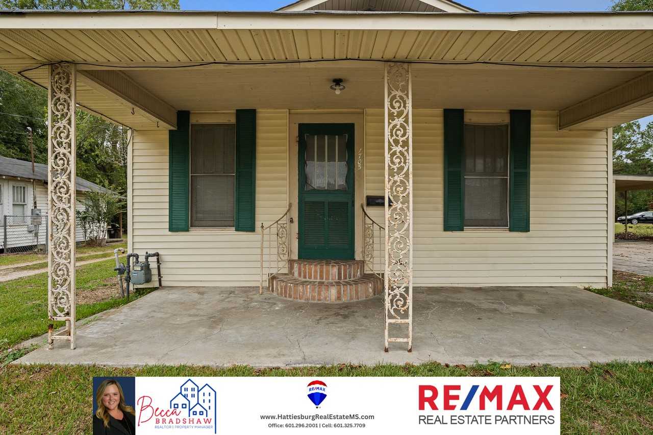 1705 W 7th St - Photo 2 of 22