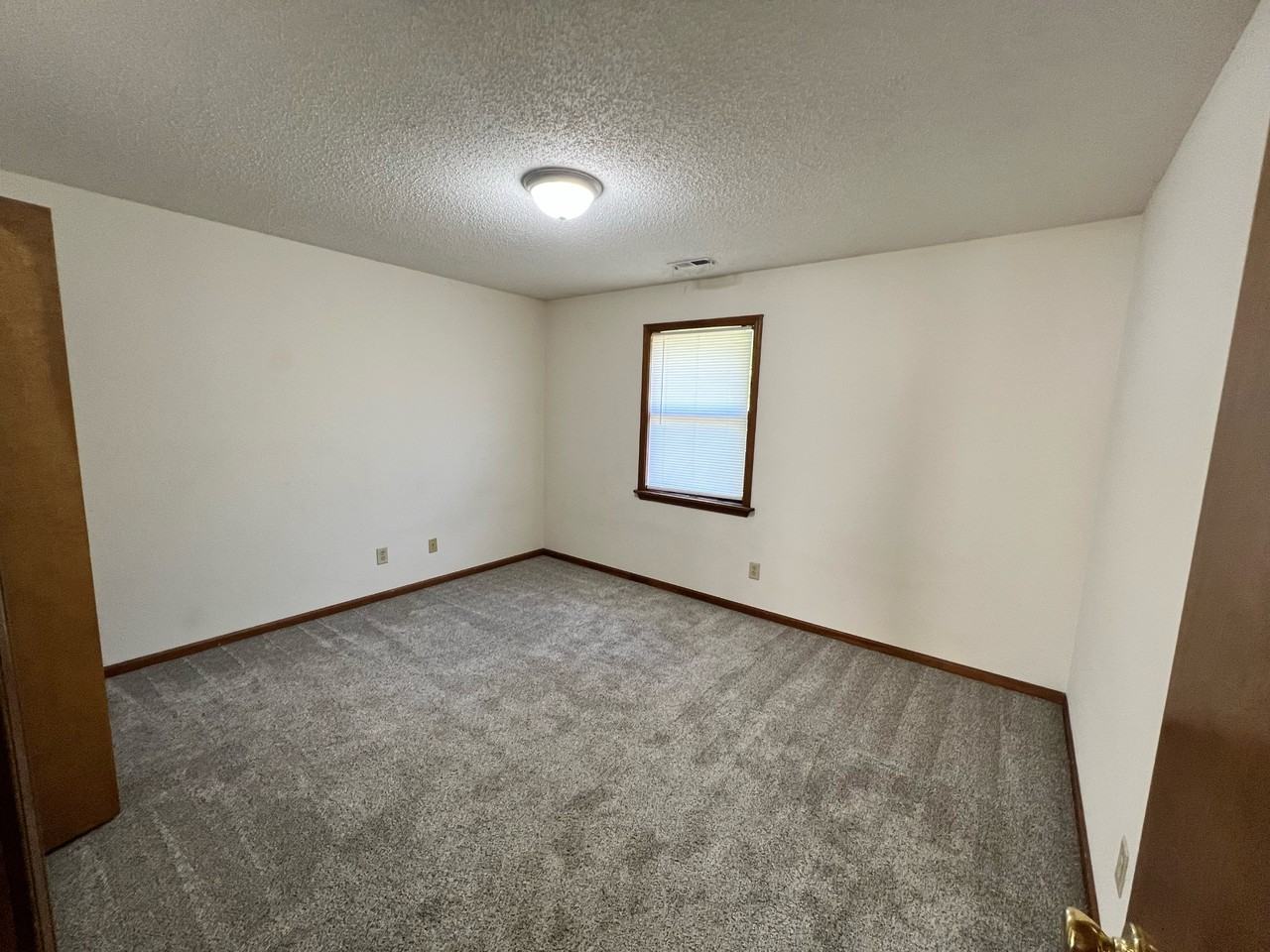 522 Ridgeview - Photo 2 of 5