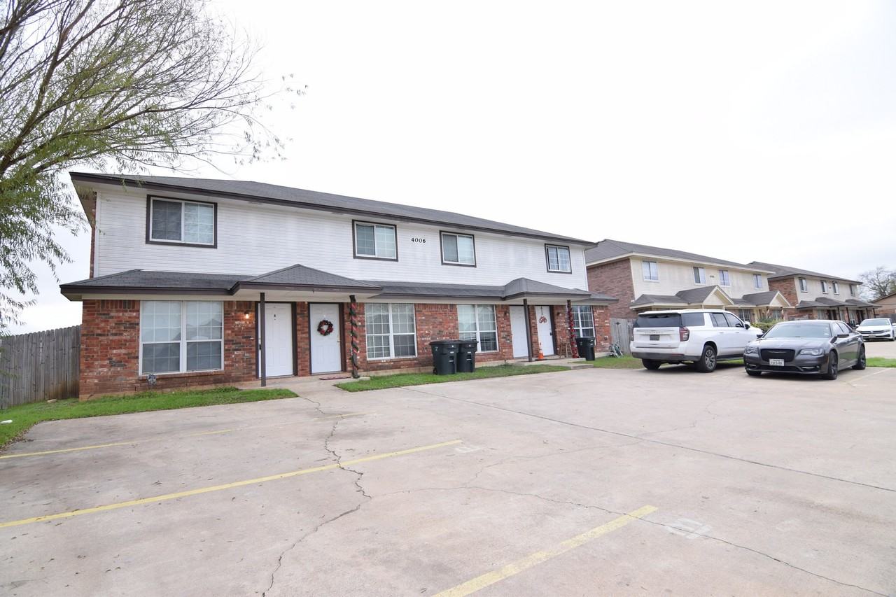 4006 Pilgram Dr - Photo 2 of 31