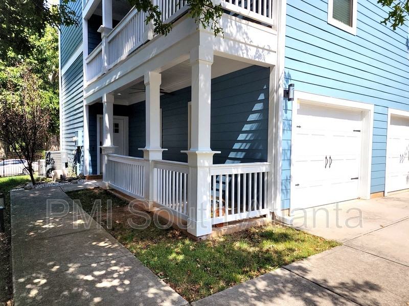 713 Mcwilliams Rd Se - Photo 2 of 50