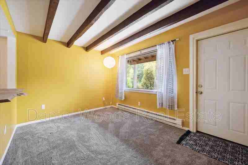 6 Scottdale Rd - Photo 3 of 15