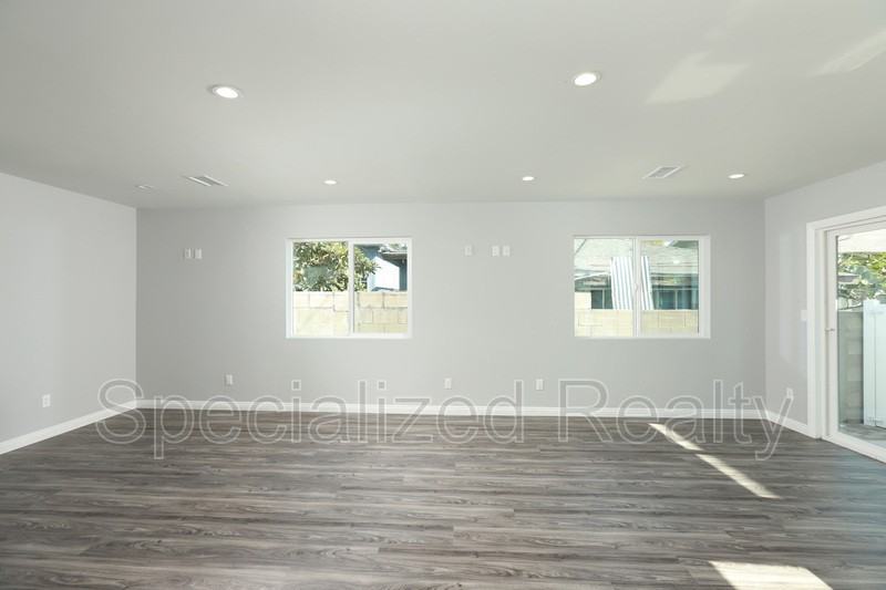 604 West Lexington Drive #A - Photo 5 of 17