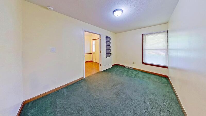 6115 Redcoach Ln - Photo 2 of 10