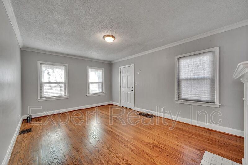 620 10th Ave W - Photo 3 of 24