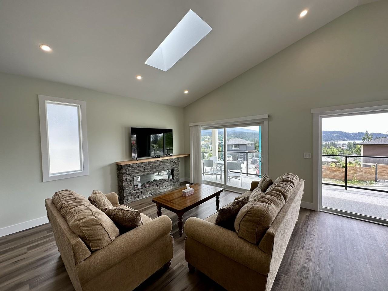 5611 Dungeness Place - Photo 2 of 15