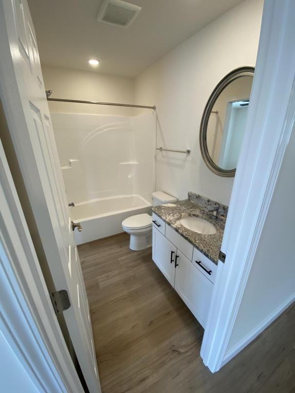 1210 N Van Buren St - Photo 3 of 9