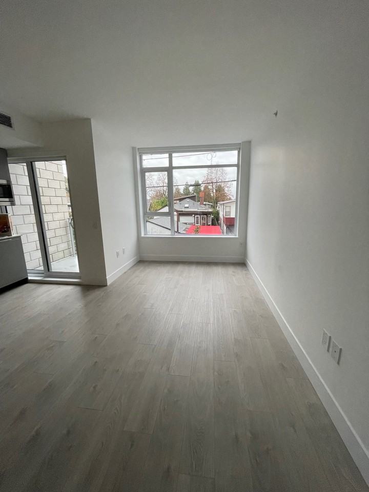 2435 Kingsway - Photo 14