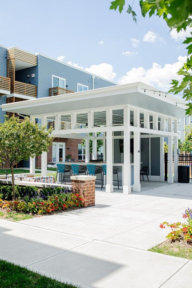 Graceland Flats - Photo 7 of 50