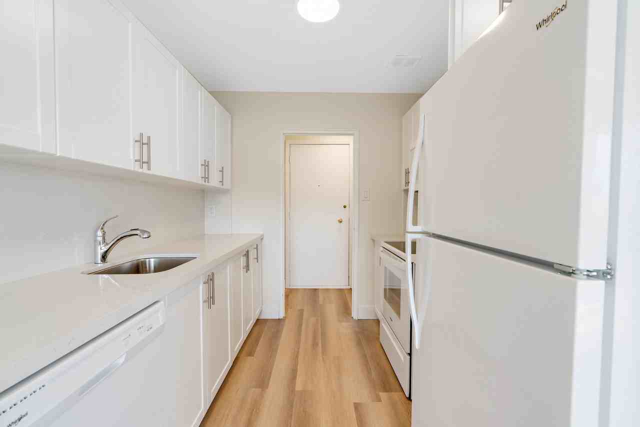 329 The West Mall - Photo 4 of 13