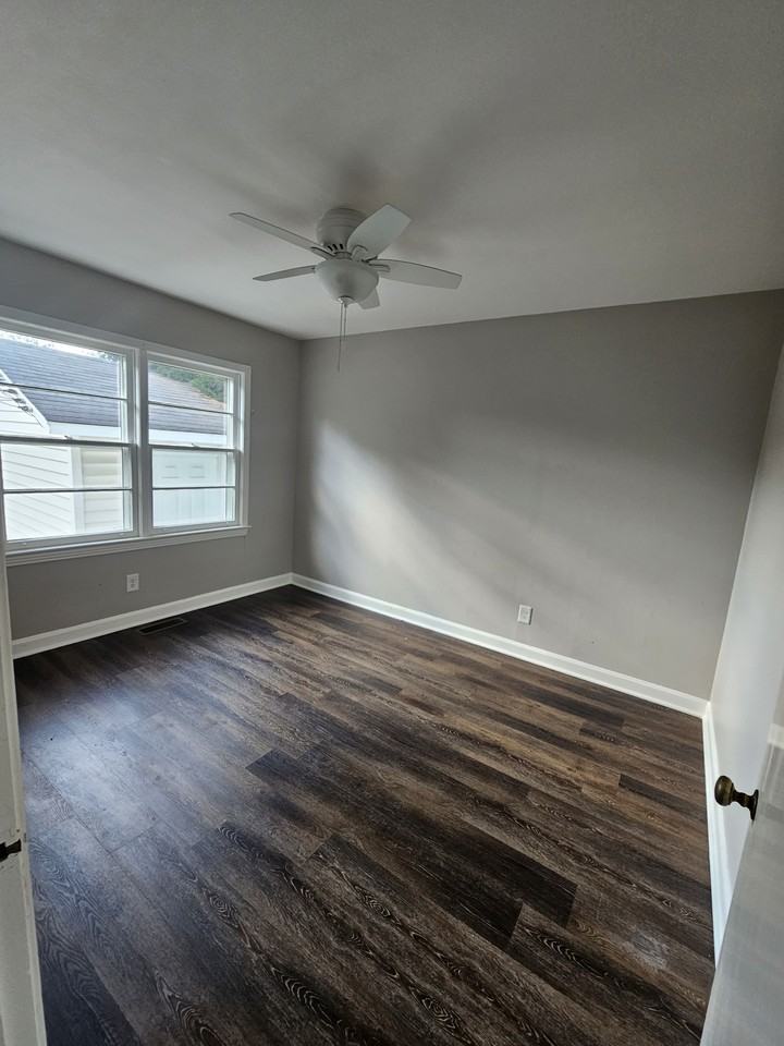 203 Stewart Street #A - Photo 3 of 11