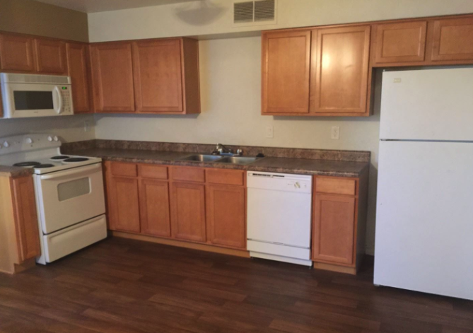 S&T Plaza Apartments - Photo 2 of 32