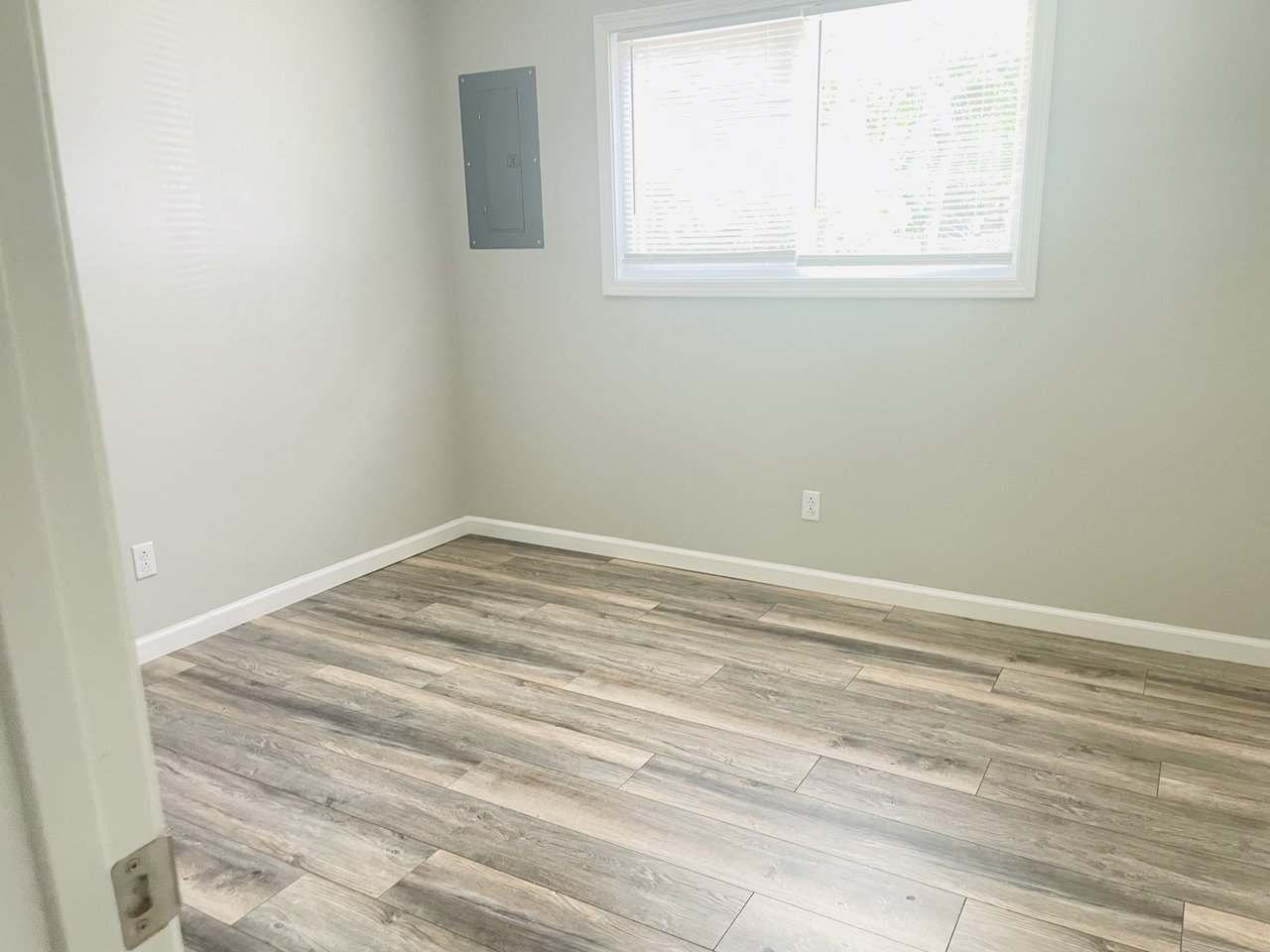 Sage Flats - Photo 6 of 10