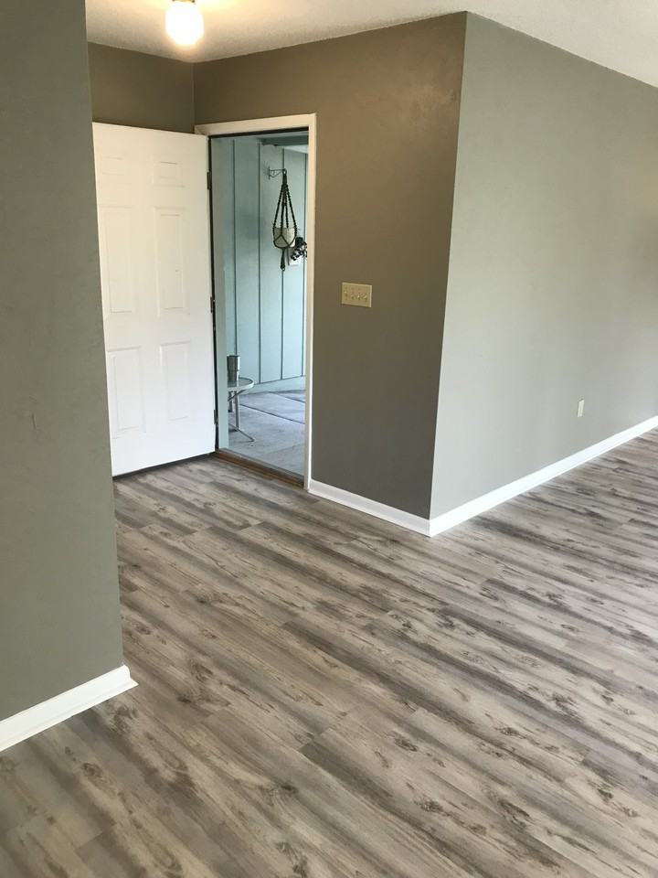 19 Lakepoint Cir #NA - Photo 3 of 17