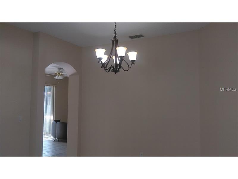 2819 Brook Hollow Rd - Photo 3 of 13