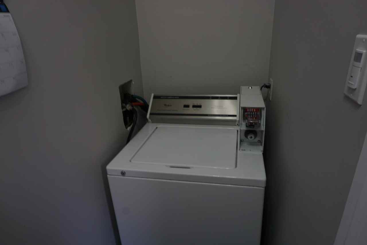 548 MacLaren - Photo 3 of 5