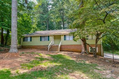 4802 Valley Dale Drive SW - Photo 2 of 8