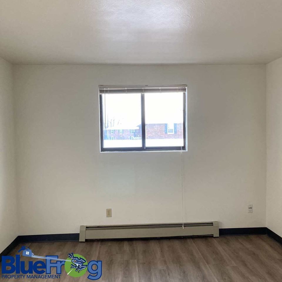 1721 Lenwood AvenueUnit 10 #10 - Photo 4 of 11