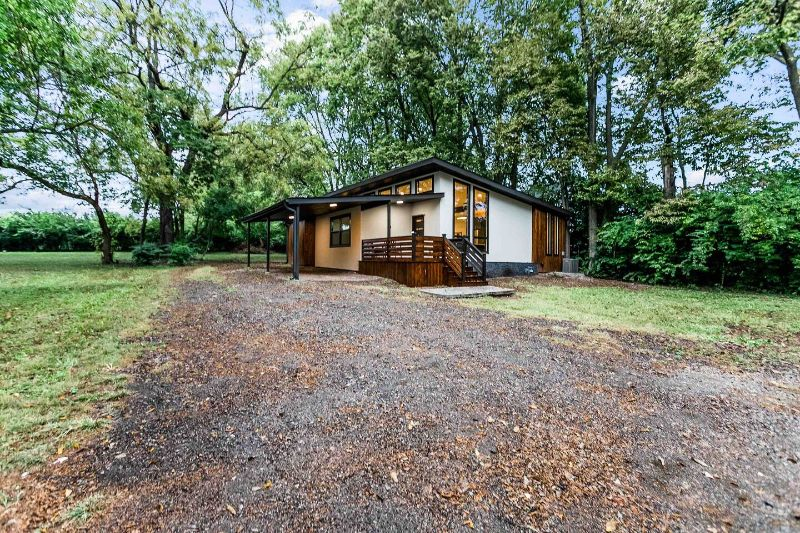 1146 E Gudgell Ave - Photo 3 of 22