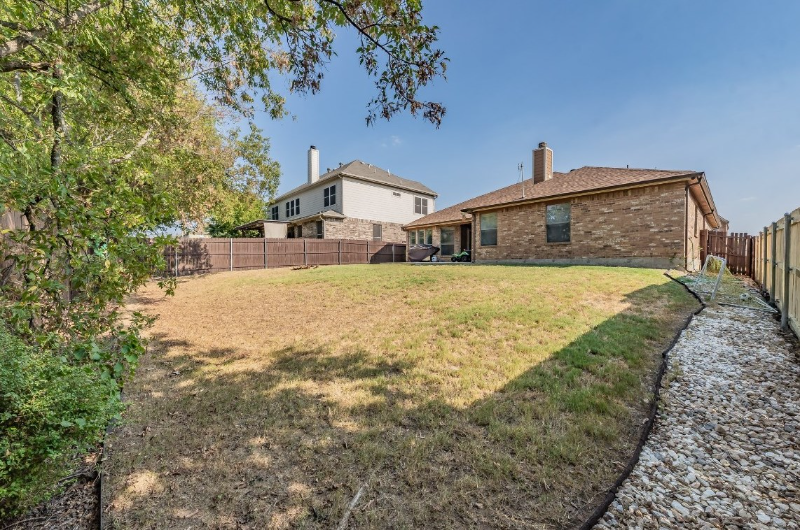 783 Peach Ln - Photo 6 of 32