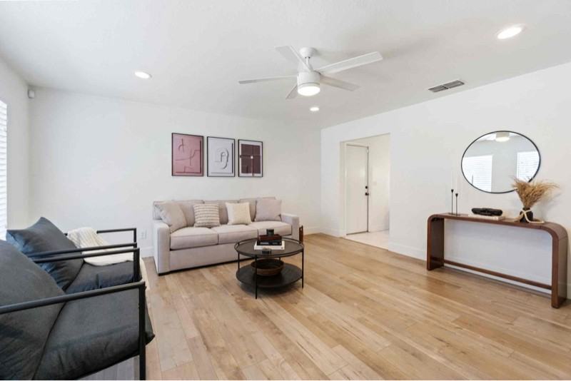 650 N 7th St - Photo 3 of 17