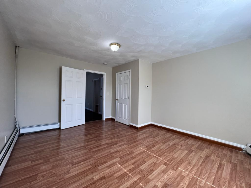 21 Willoughby St #2 - Photo 2 of 16