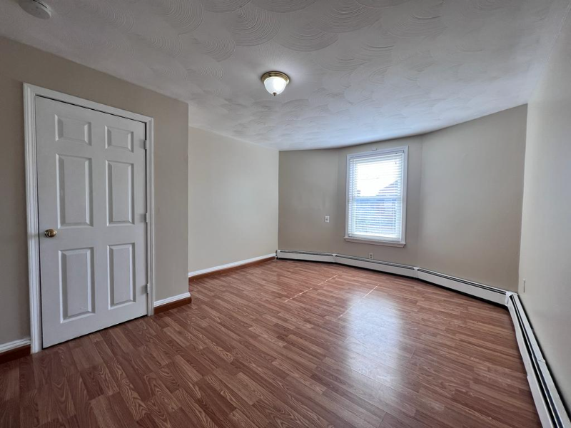 21 Willoughby St #2 - Photo 3 of 16