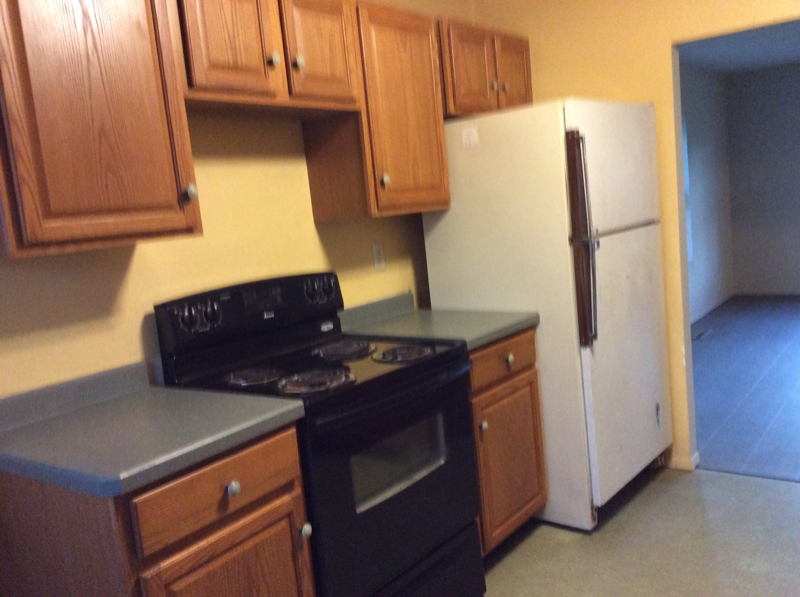 1592 315th St - Photo 2 of 12