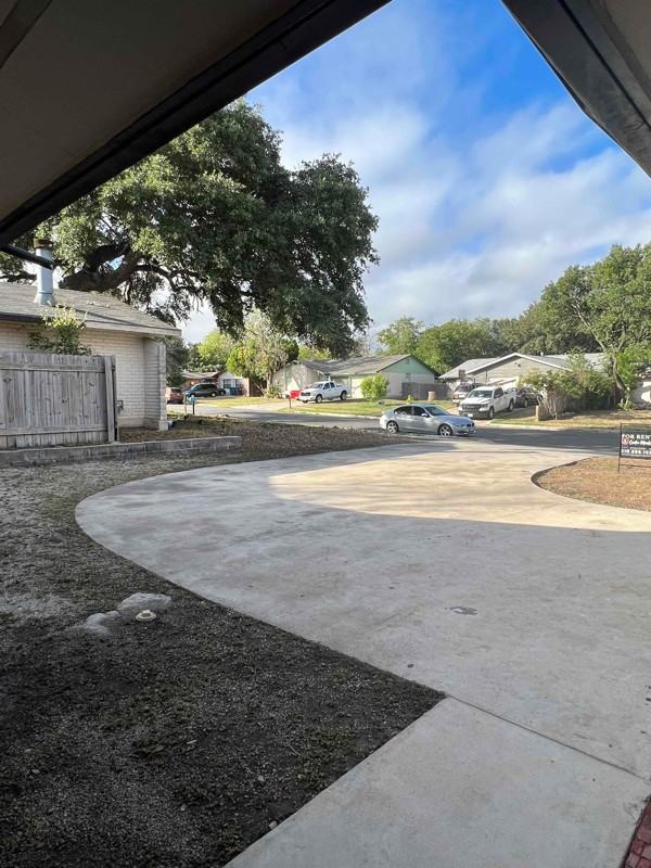 7427 Meadow Hl - Photo 2 of 30