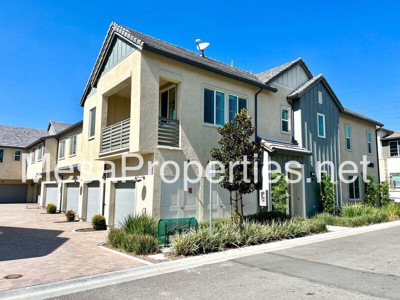3880 S Oasis Paseo #15 - Photo 2 of 36