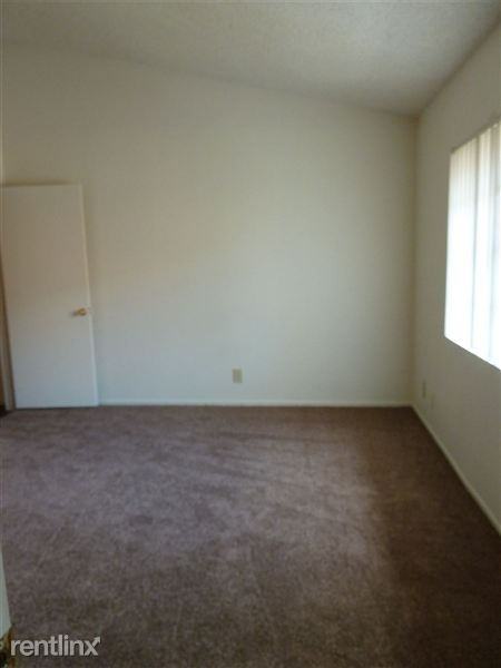 Stetson Townhomes - Photo 3 of 14