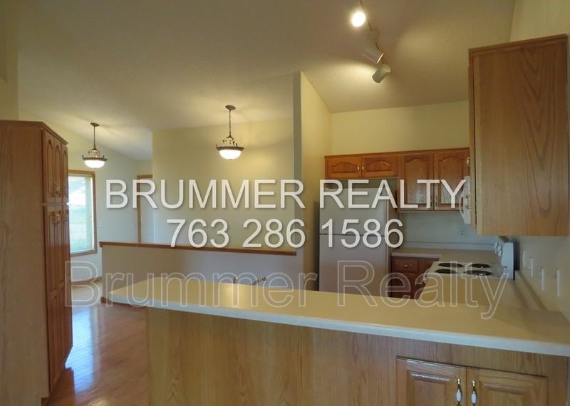 5513 153rd Ter Nw - Photo 3 of 21