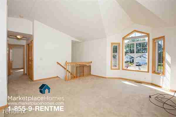 709 Buffalo Hills St - Photo 3 of 16