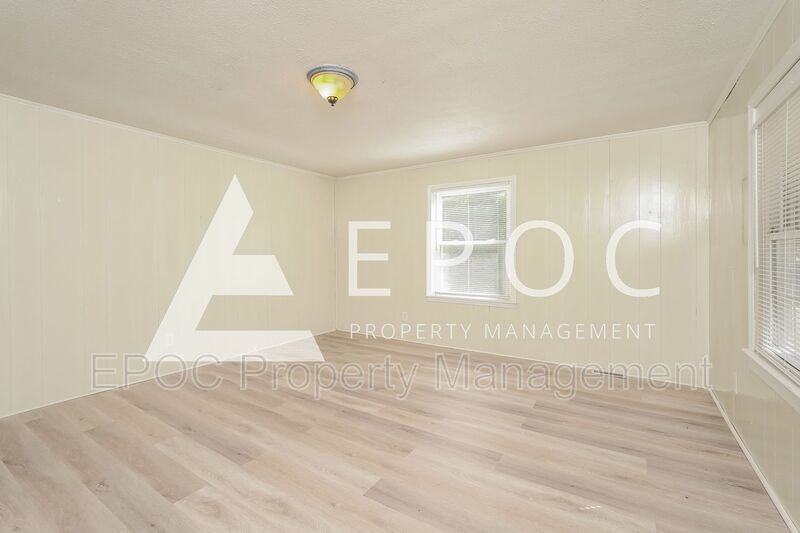 509 N Jackson Ave - Photo 2 of 15
