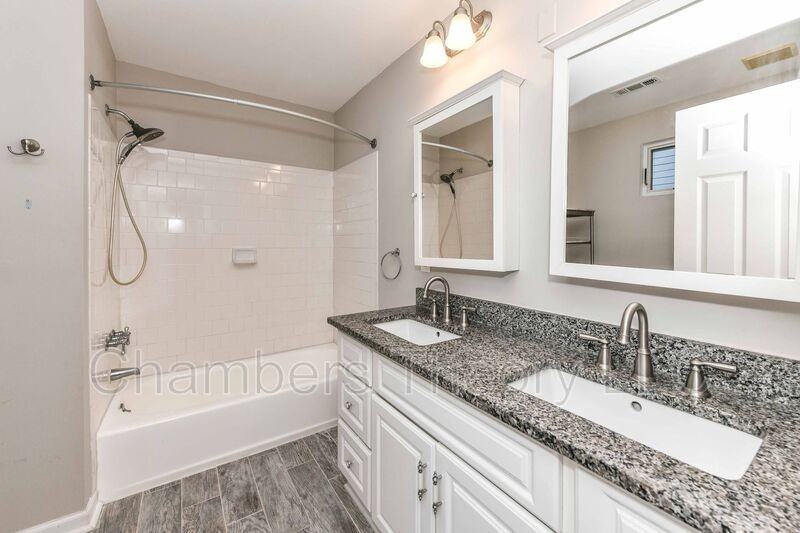 1310 S Randolph St - Photo 3 of 37