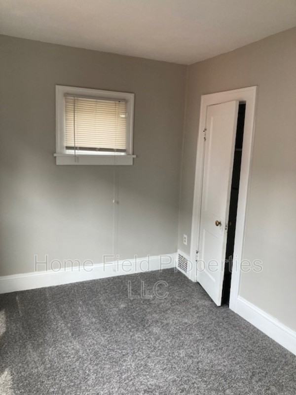 11312 Thrush Ave #UP - Photo 2 of 9