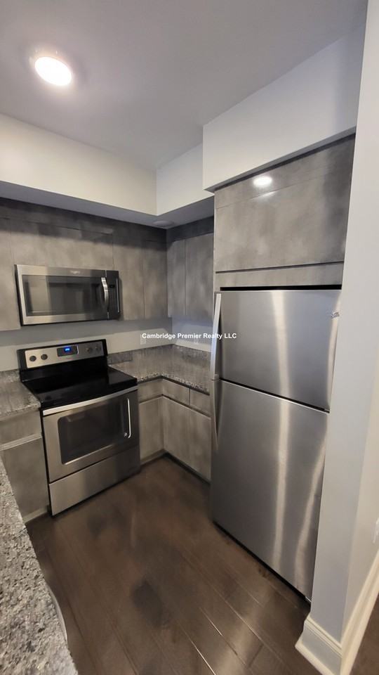 Howard St #211 - Photo 2 of 14