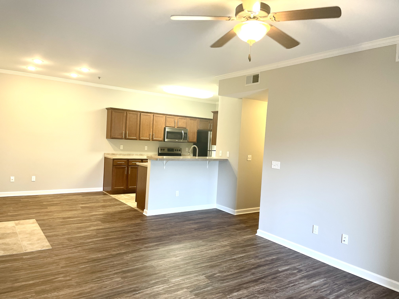 Griffin Gate Apartments - Photo 4 of 14