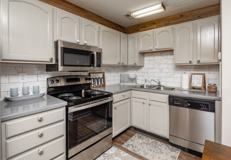 Admiral Place Apartments - Photo 1 of 1