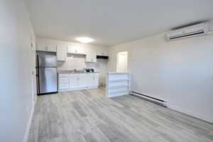 featured image of 99 Moncton Street #4