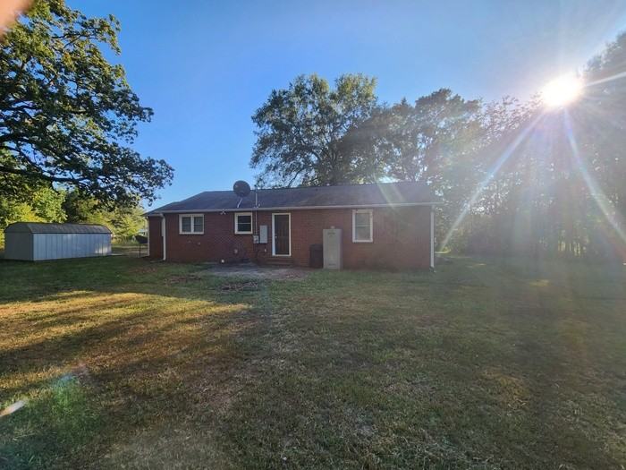 753 Nutmeg Ln - Photo 3 of 17