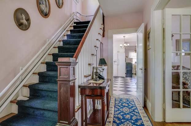 1065 Chestnut St #NA - Photo 2 of 24