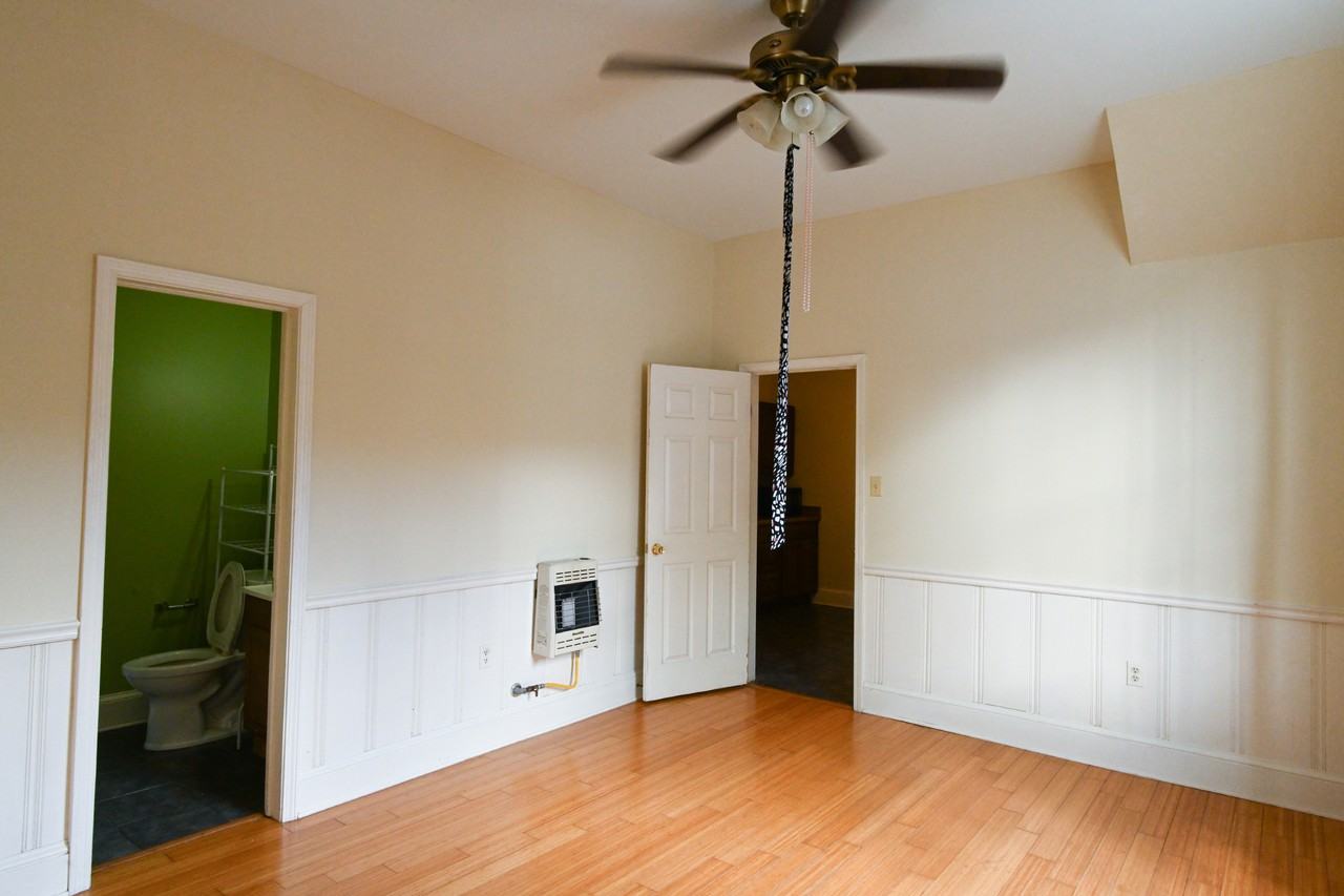4035 Dauphine St #NA - Photo 2 of 16