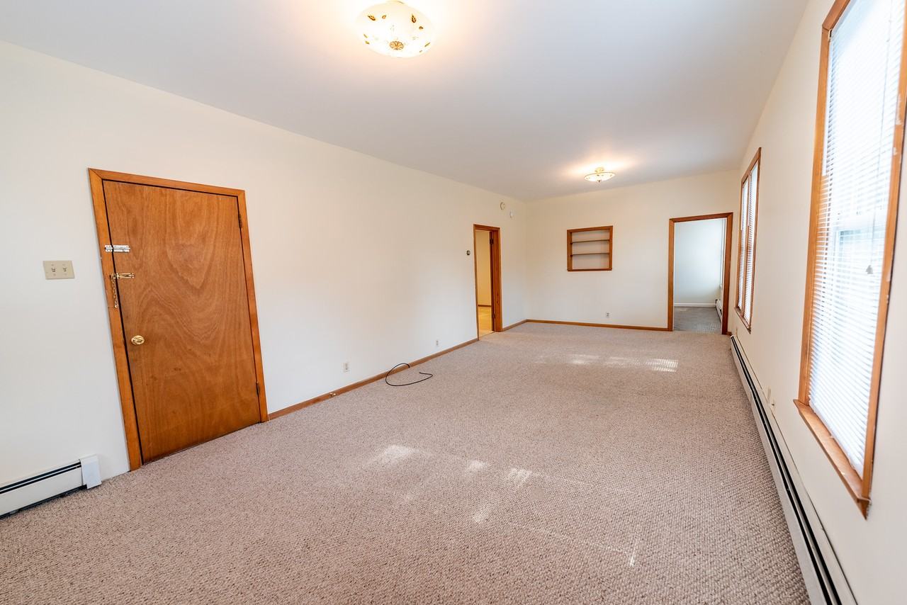 617 Broadway #1stFL - Photo 2 of 16